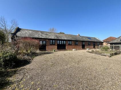 Hall Lane, Tharston