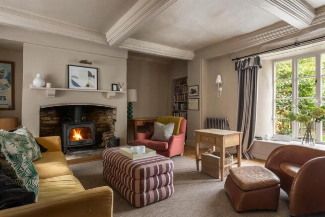 22 - Dairy Cottage - GL7 5JX - Web.jpg