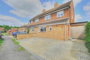 16, Thornhill, Buckingham MK18 2DS