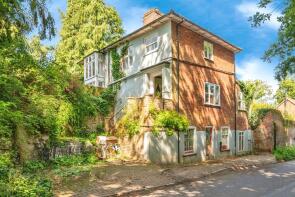 Mill House, Norwich Road, Booton NR10 4NS