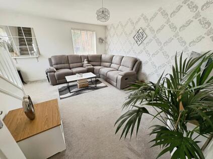 Thomas Hill Grove, Kilnhurst, Mexborough, S64