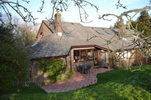19, Hoathly Hill, East Grinstead RH19 4SJ