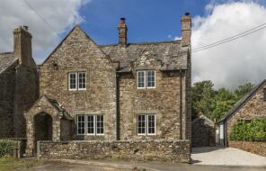 4, Duke Terrace, B3254 Between Rockwell And St Stephens Hill, St Stephens, Launceston PL15 8HJ