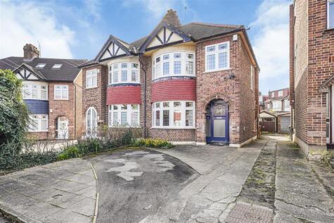 Fairlight Close, North Chingford, E4