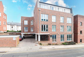 10, 55 King House, Victoria Street, St. Albans AL1 3ER