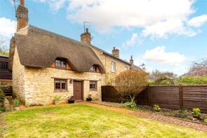 Thatched Cottage, Chapel Lane, Buckingham MK18 2DJ