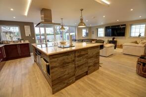 15, Wises Firs, Sulhamstead, Reading RG7 4EH