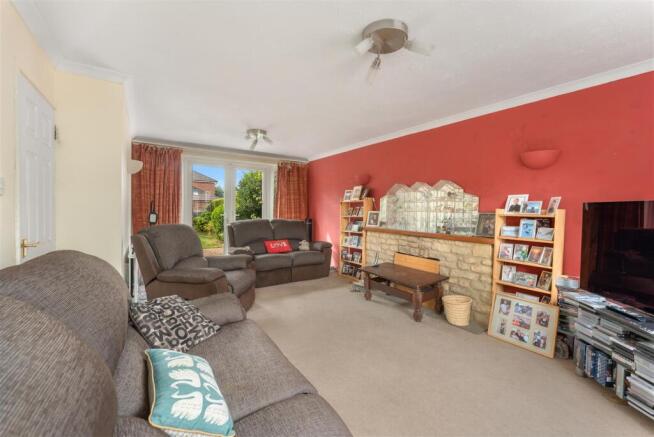 29 Chipperfield Park Road, Bloxham-5.jpg