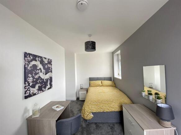 Bedroom 4 Ensuite