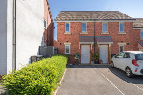 105, Hob Close, Monkton Heathfield, Taunton TA2 8GN