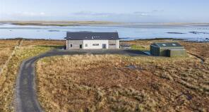Taigh A' Cladach, Claddach Vallay, Isle Of North Uist HS6 5BY