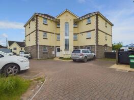 23, Harris Close, Callington PL17 8QT