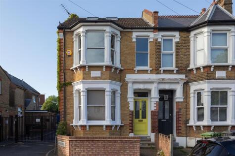 Beverley Road, Highams Park