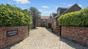 Grange Farm, North Moor Road, Doncaster DN10 4LW