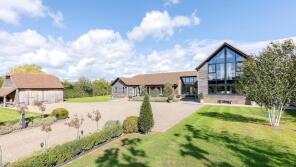 Chellows Barn, Chellows Lane, Lingfield RH7 6LU