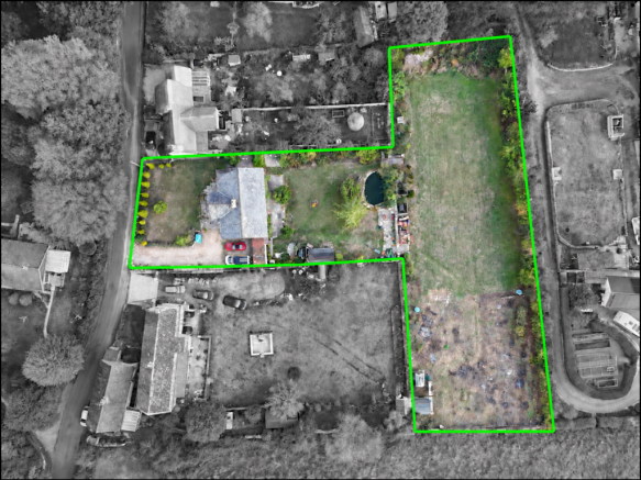 Refined green boundary on aerial photograph