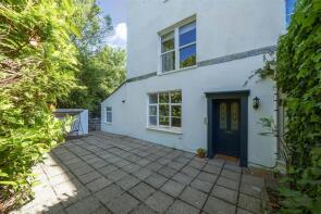 Flat 1, Belle Vue, West Street, Axminster EX13 5NU