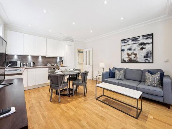 2 bed flat to rent Orchard Rd, London BR1