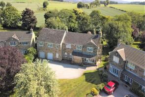 4, Manor Garth, Ledsham, Leeds LS25 5LZ