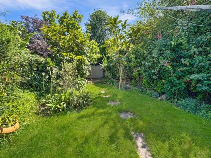 Mill Hill Road, Cowes, PO31