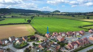 20, Watling Close, Hereford HR4 8FA