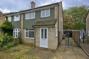 32, Magnolia Way, Brentwood CM15 9QU