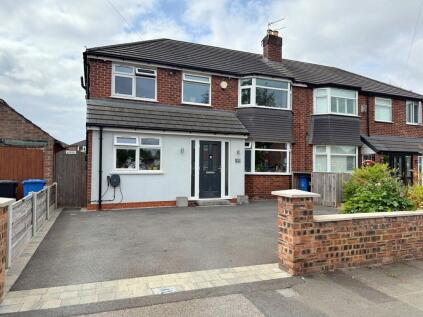 Glebelands Road, Sale, M33