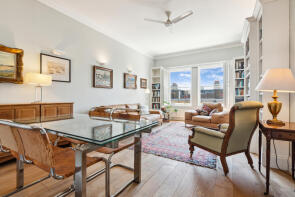 47, Ridgmount Gardens, London WC1E 7AT