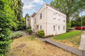 36, Ivy Drive, Lightwater GU18 5YT