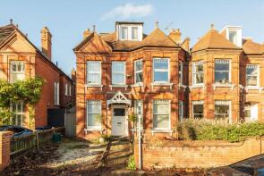 Flat 4, 2, Lyncroft Gardens, London W13 9PU