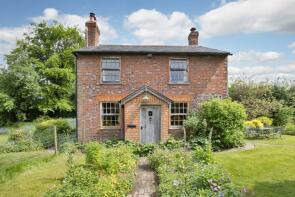 Mole End, Hill Hoath Road, Edenbridge TN8 7AE