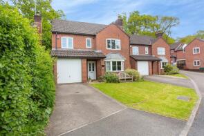 10, Fairmoor Close, Lydney GL15 4HB