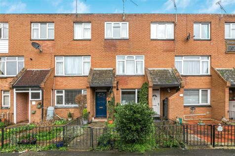 Galsworthy Road, Chertsey, Surrey, KT16