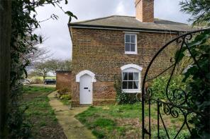 2, Stone Creek Farm Cottages, Stone Creek Road, Sunk Island HU12 0AP