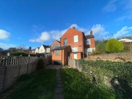 45, High Street, Reading RG10 9AJ