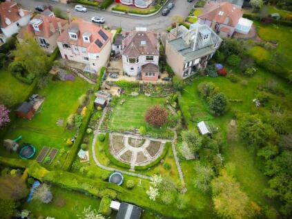 Baberton Crescent, Juniper Green, EH14