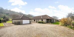 Topcliffe, Burton Row, Brent Knoll, Highbridge TA9 4BX