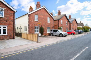 36, Station Road, Lingfield RH7 6DX
