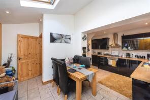 19, Waun Avenue, Port Talbot SA13 3DP