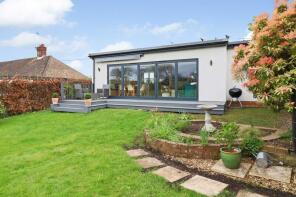 Beech Hedge, Hardres Court Road, Canterbury CT4 5NU