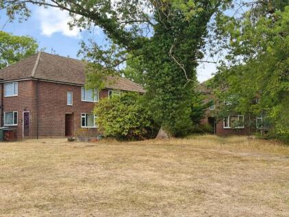 Hinton Close, Crowthorne, Berkshire