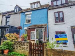 4, Severn View Parade, Newtown, Berkeley GL13 9ND