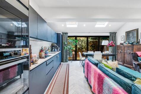 Thorney Hedge Road London
