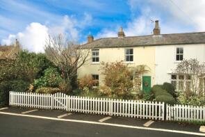 8 Hearts Delight, The Street, Canterbury CT3 3JJ