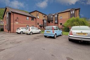 Flat 11, Ebbw Court, Woodward Road, Newport NP11 7AT