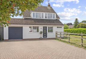 12, Monks Way, Pershore WR10 2EH