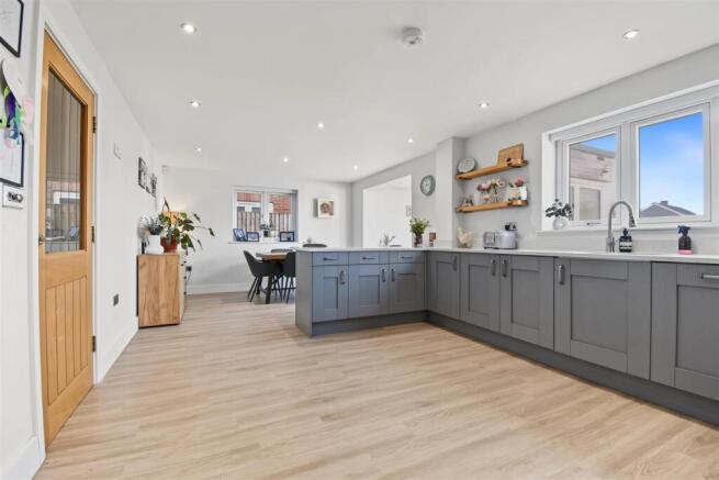 Open Plan Living Kitchen Dining