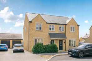 103, Centenary Way, Witney OX29 7AZ