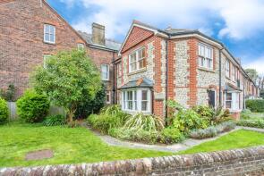 5 Bumblebee Cottage, Basin Road, Chichester PO19 8PY