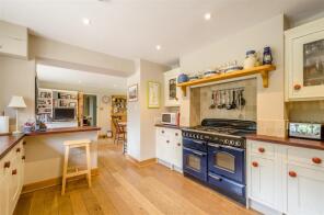 Quentin House, Street Through Kencot, Lechlade GL7 3QX
